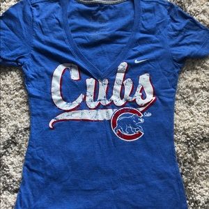 Chicago Cubs v-neck tshirt